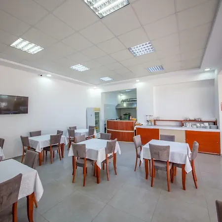 Hotel Alina 3*