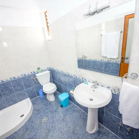 فندق Alina ساراندا