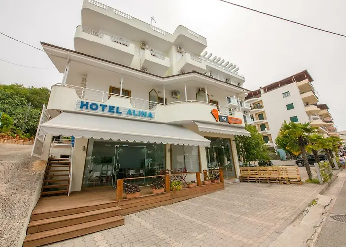 Alina 3*